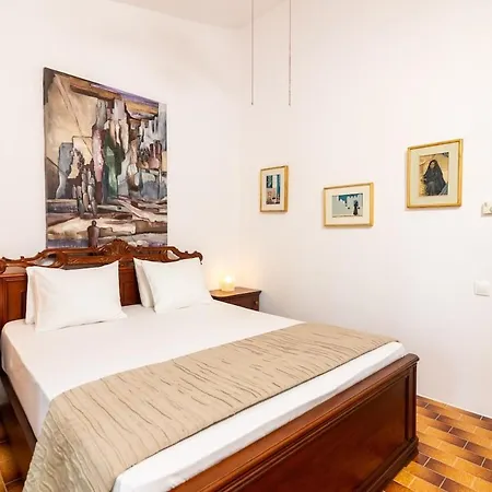 Montagna - Sani Vila *