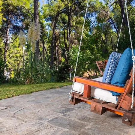 Montagna - Sani Βίλα