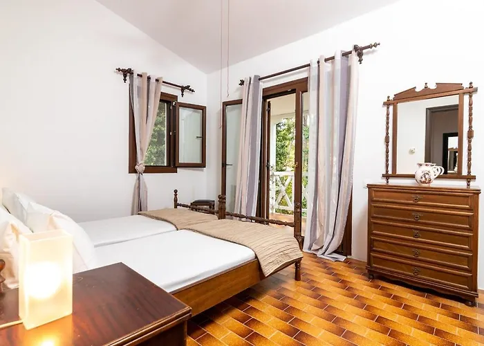 Villa Montagna - Sani Elani